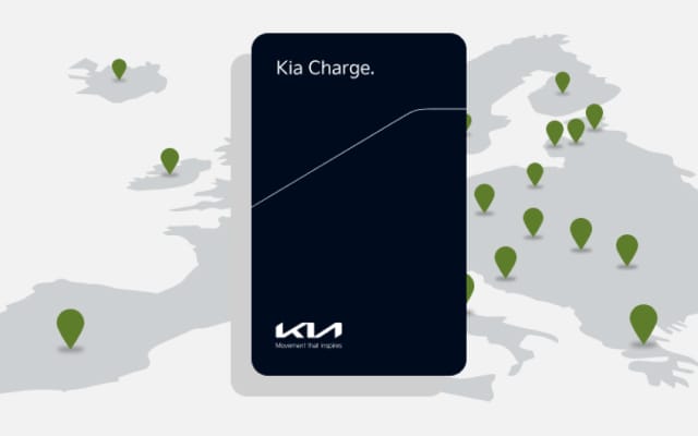 Kia Charge Karte über einer Europakarte mit grünen Standortmarkierungen dargestellt.