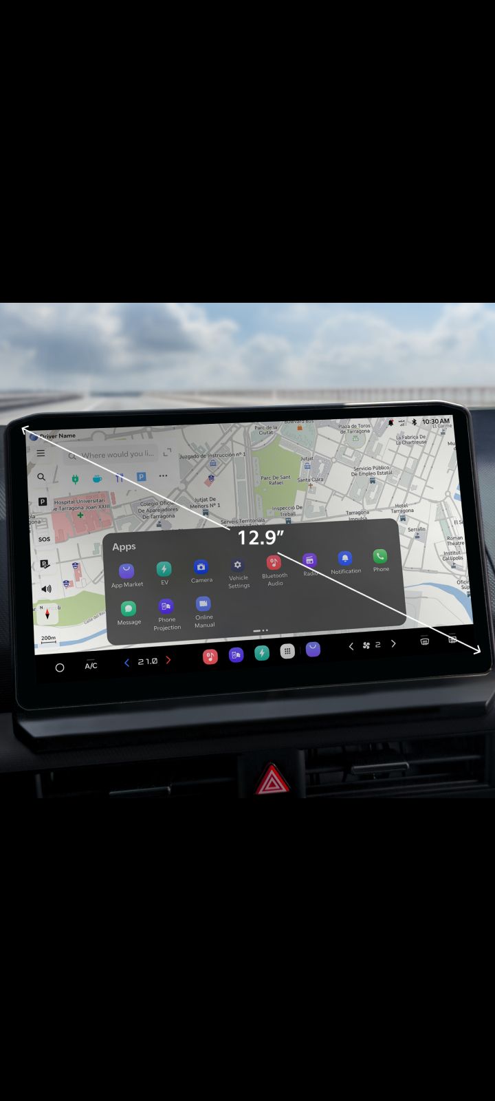 Nahaufnahme des Infotainment-Displays im Kia PV5 Cargo mit Sicht auf die Navigationsoberfläche.